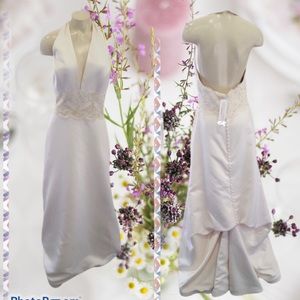 Mikaella Bridal gown Halter neckline New